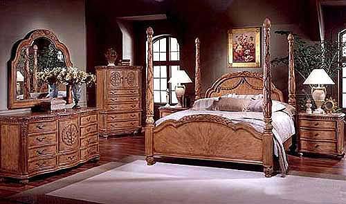Bed linens and other things for Bedroom - Classic Wooden Bedroom Design